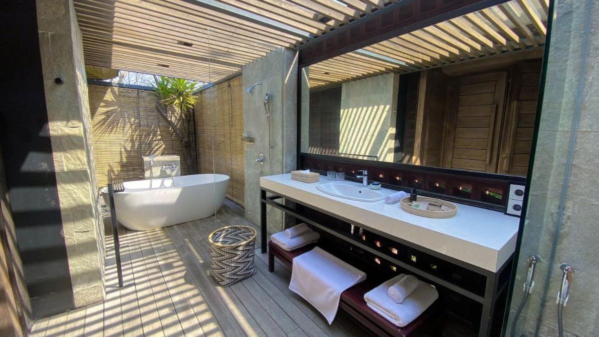 Djoglo Luxury Bungalow Wendit Oda fotoğraf